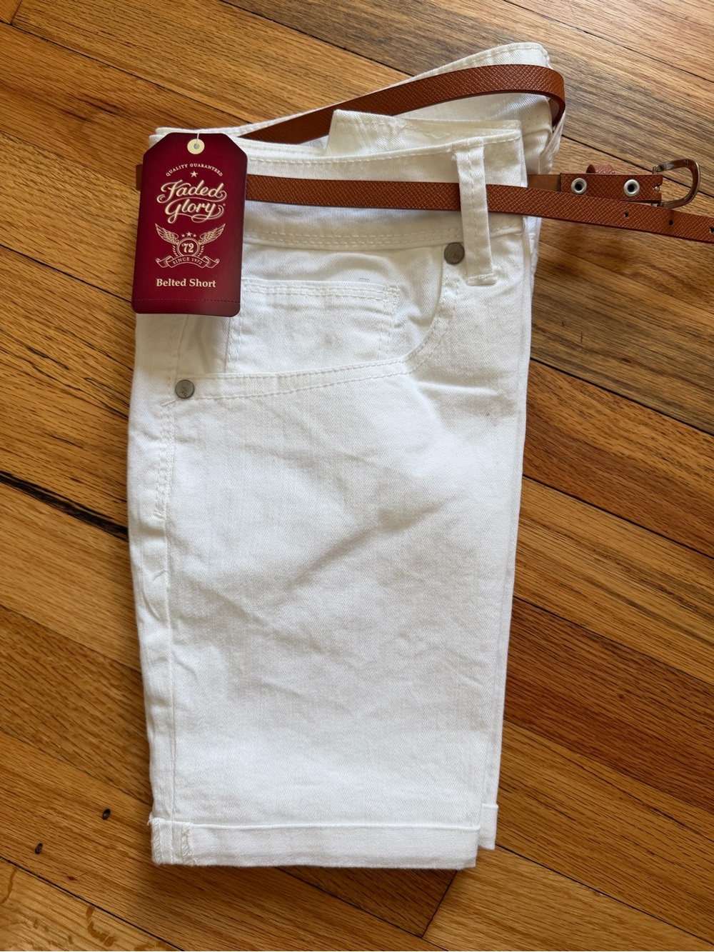 Faded Glory Women's White Belted Shorts